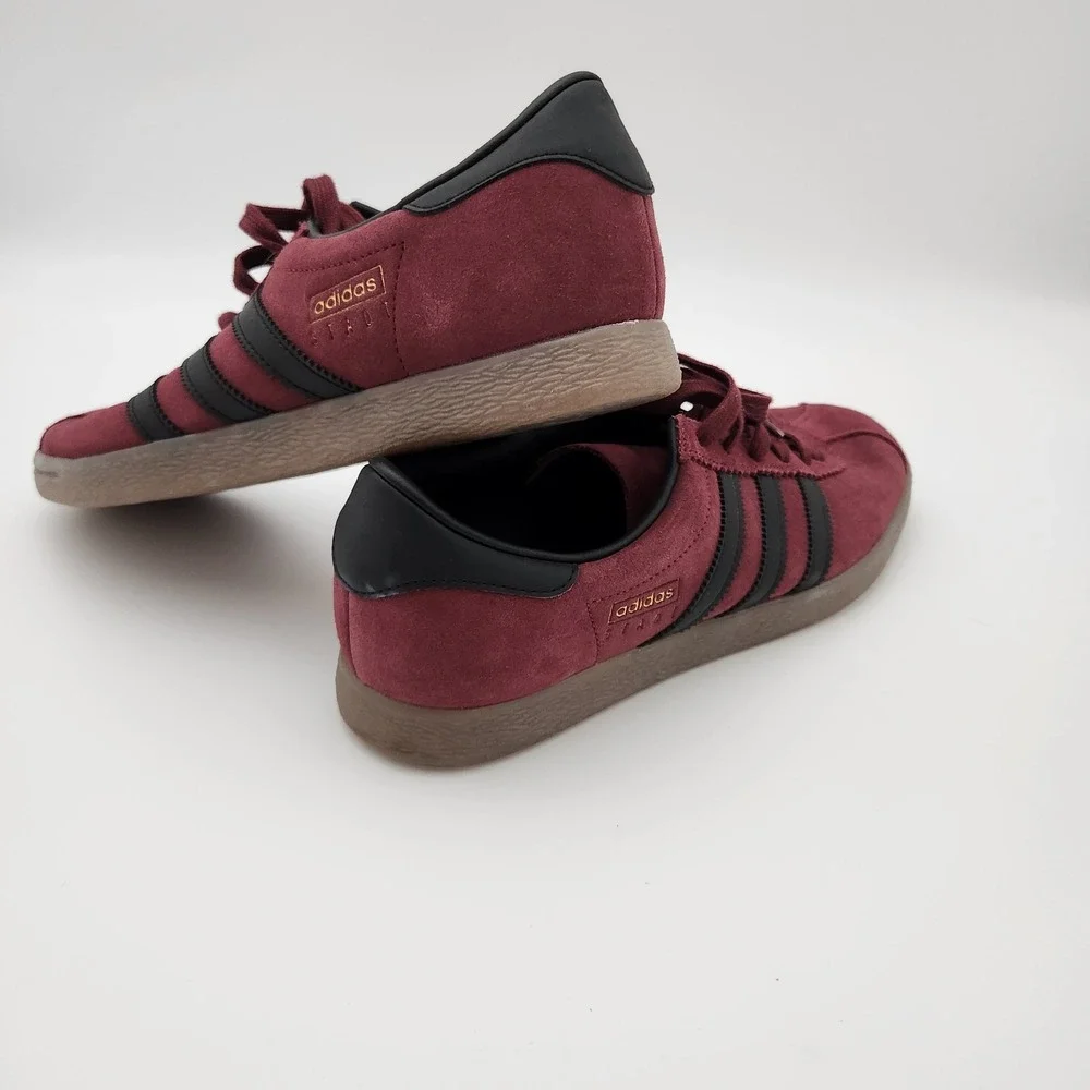 Adidas Stadt Sneakers Men 9.5 Burgundy Black Suede Low Top Gum Sole EF9168